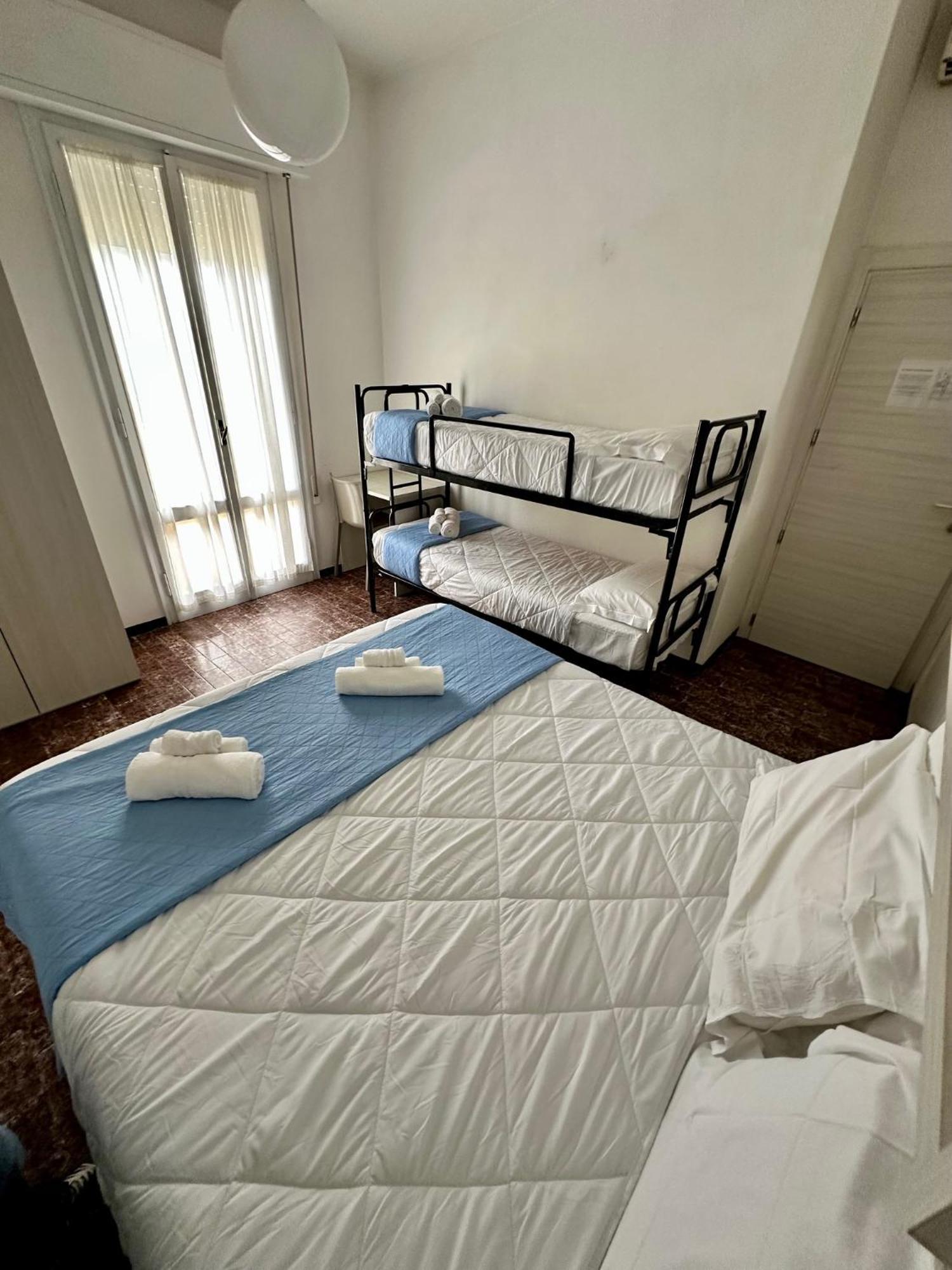 Hotel Napoleon Риччоне Экстерьер фото