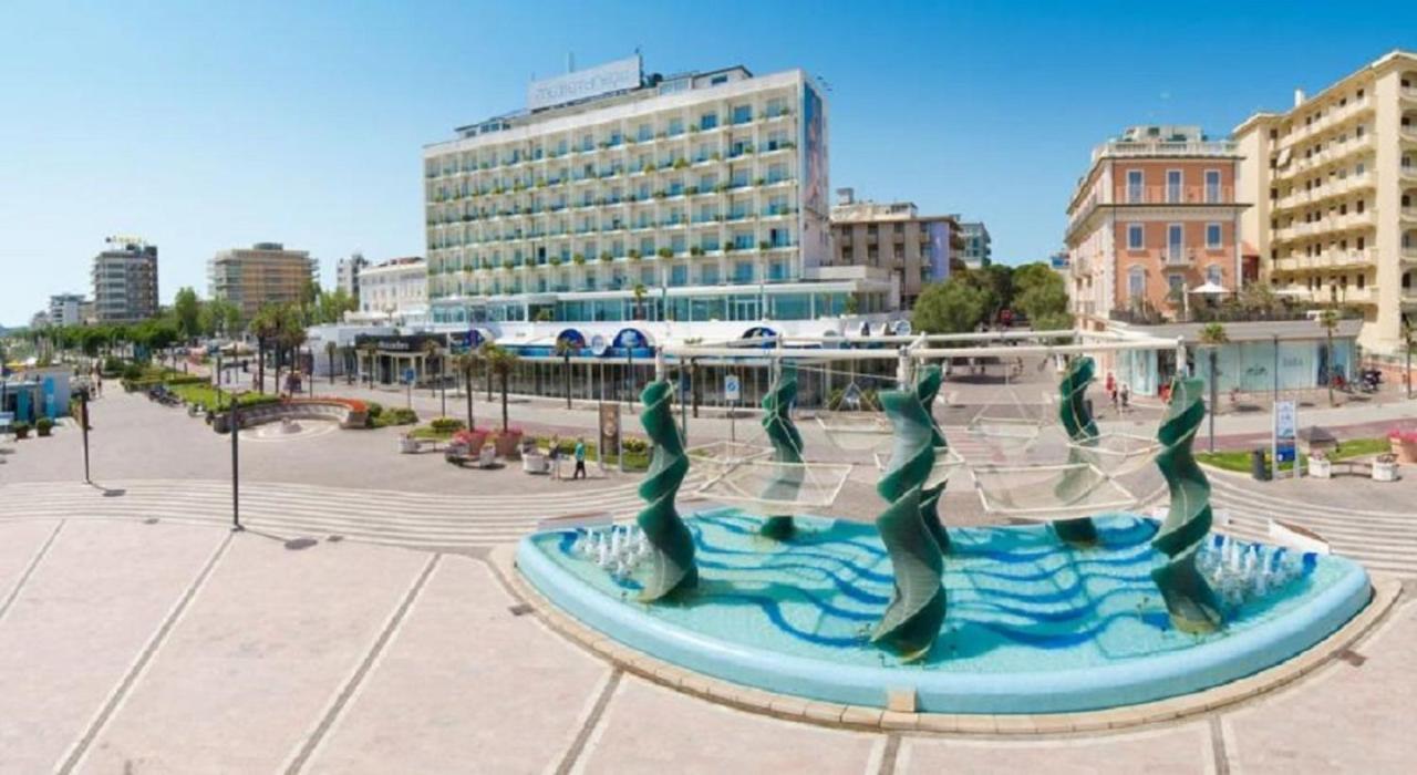 Hotel Napoleon Риччоне Экстерьер фото